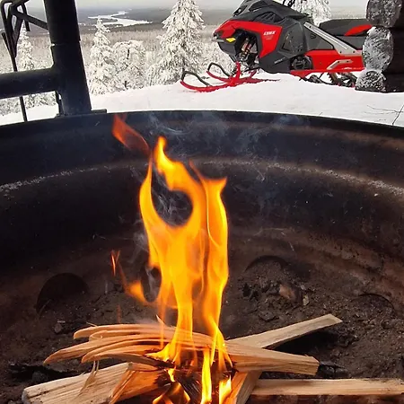 Santa's Neighbor In * Rovaniemi