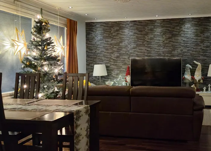 Villa Santa's Neighbor In *