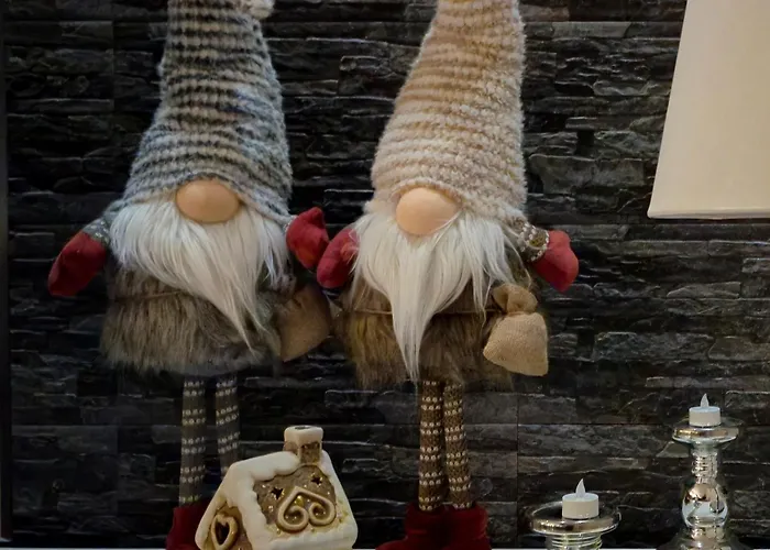 Villa Santa's Neighbor In